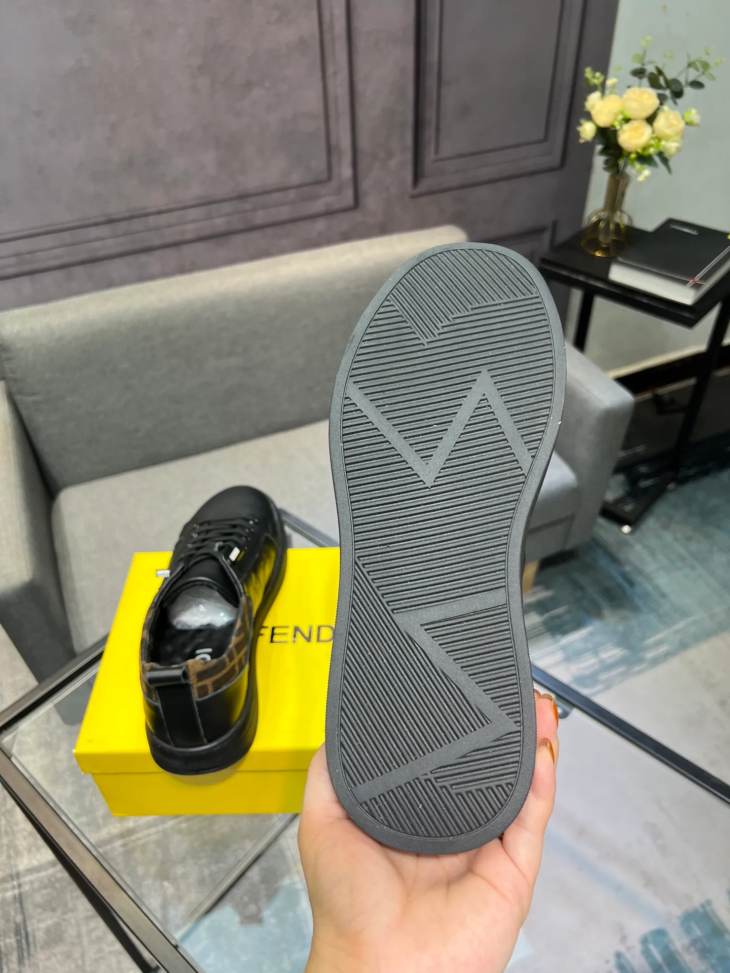 Men's men's shoes 💰400 [FENDI] Spring and Autumn new style 🙈original replica! Reproduced from the original 💯, the workmanship is top-notch, 💪💪💪 cowhide leather upper ➕ genuine leather feet, 👻 suitable for all kinds of travel! Number of yards 38-44